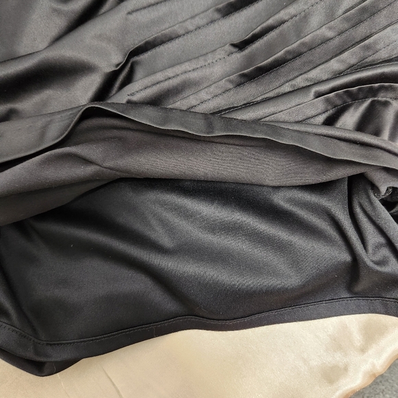 Little Black Dress Mini - Picture 5 of 8